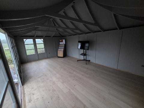 Chelsea Summerhouse (6500x4000)