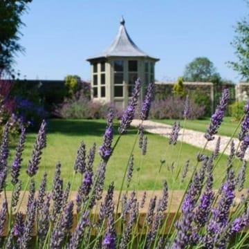 The Lavenham Summerhouse 01