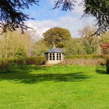 The Lavenham Summerhouse 13